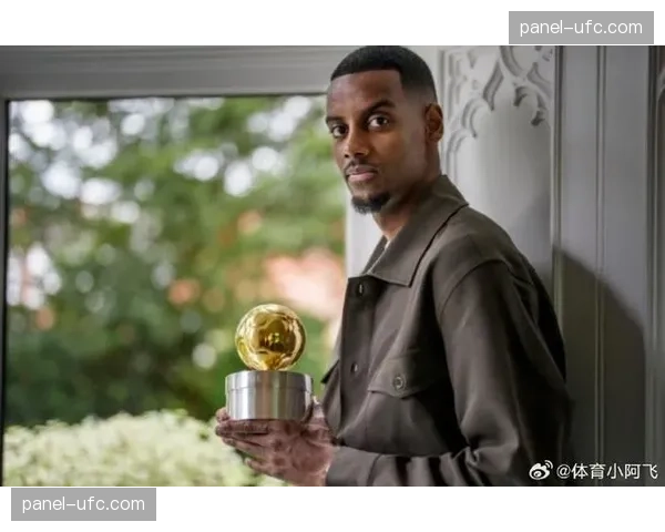 利物浦前锋亚历山大·伊萨克开始户外跑动训练,预计三月末复出 利物浦前锋亚历山大·伊萨克开始户外跑动训练,预计三月末复出