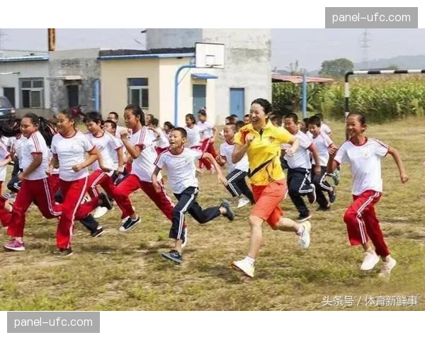 “明尼苏达山猫队举办社区公益活动，助力青少年体育”